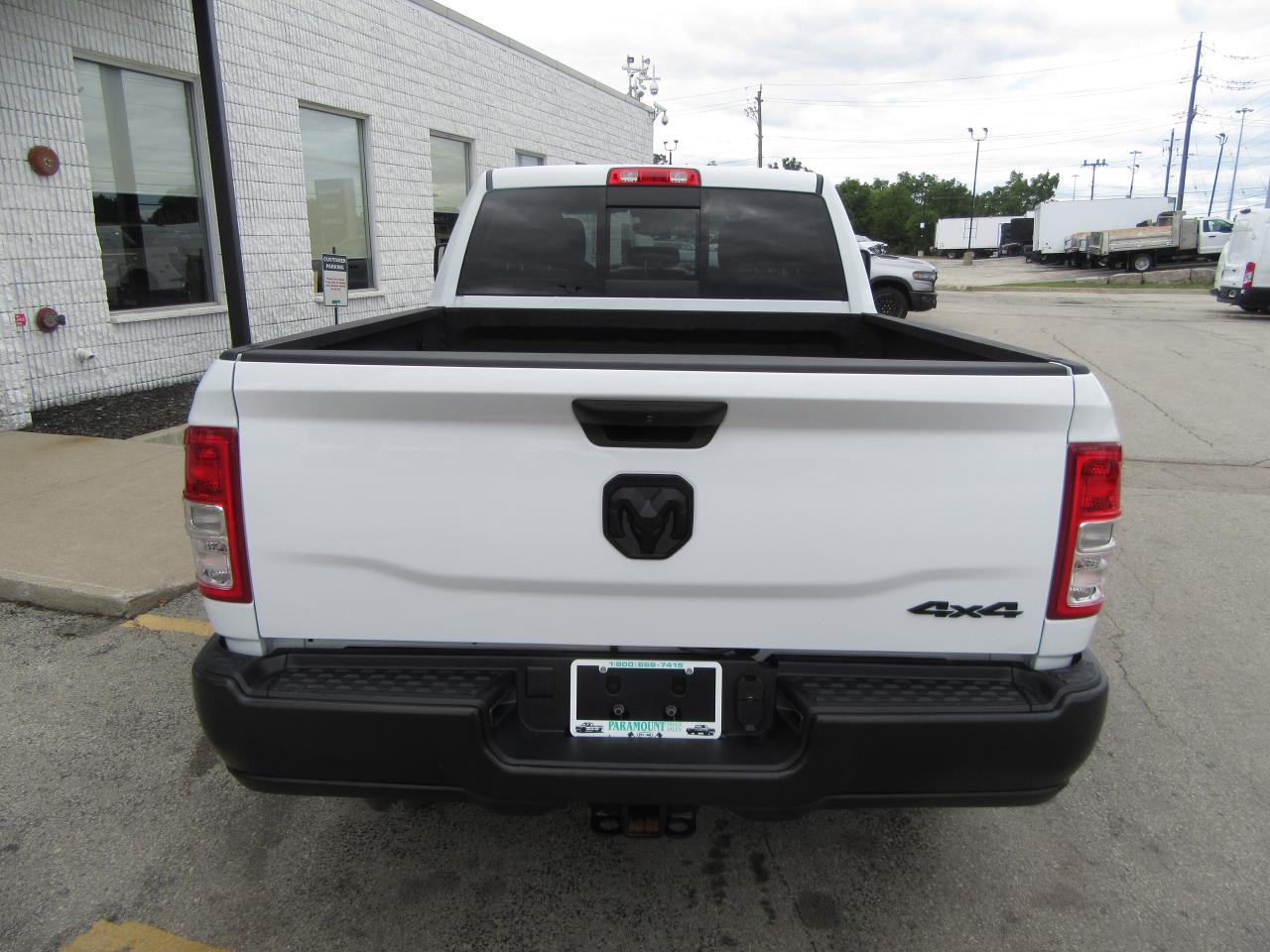 2024 RAM 2500 HEAVY DUTY DIESEL 4X4 PICKUP WITH 6.4FT BOX Photo