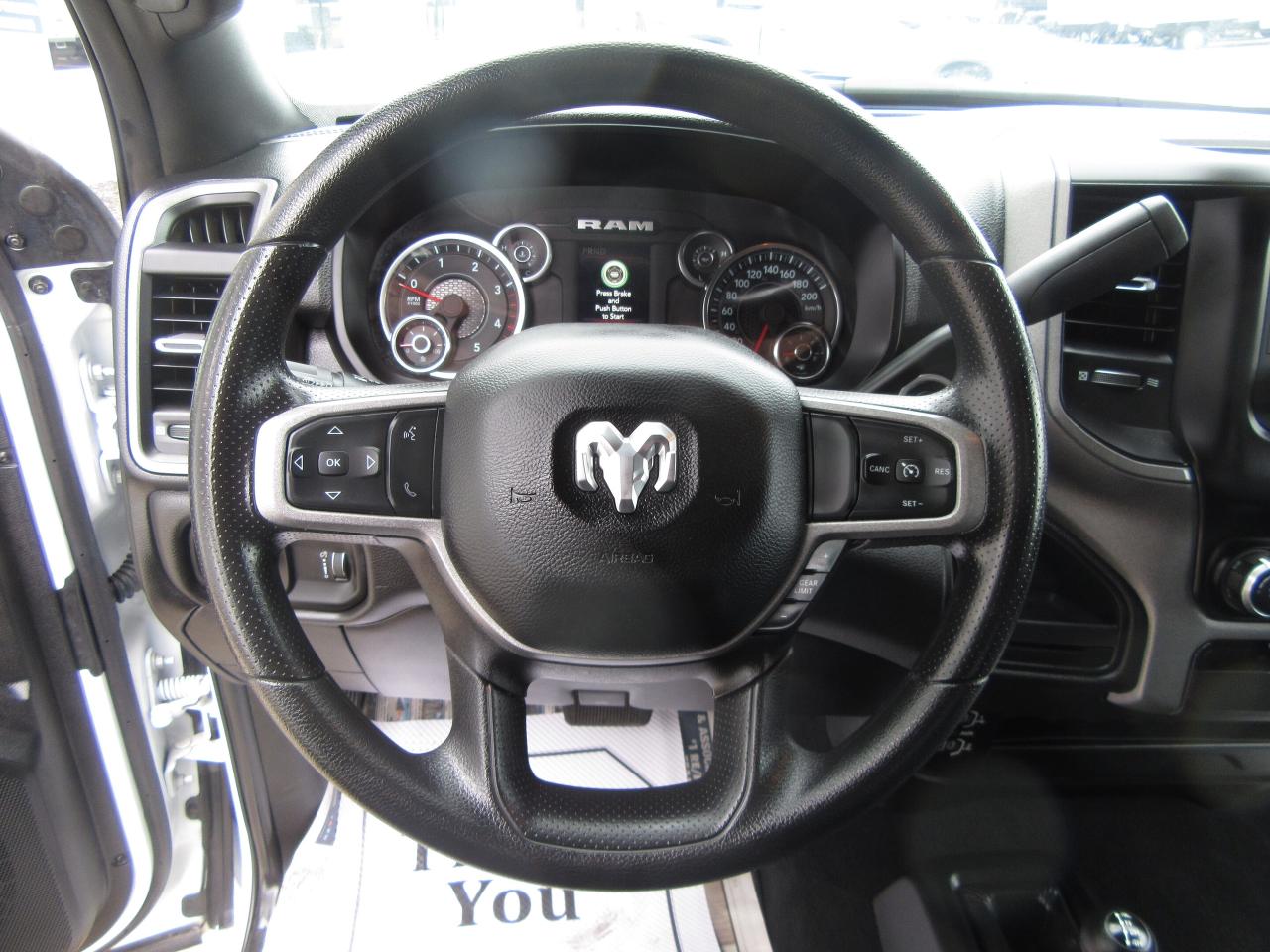 2024 RAM 2500 HEAVY DUTY DIESEL 4X4 PICKUP WITH 6.4FT BOX Photo