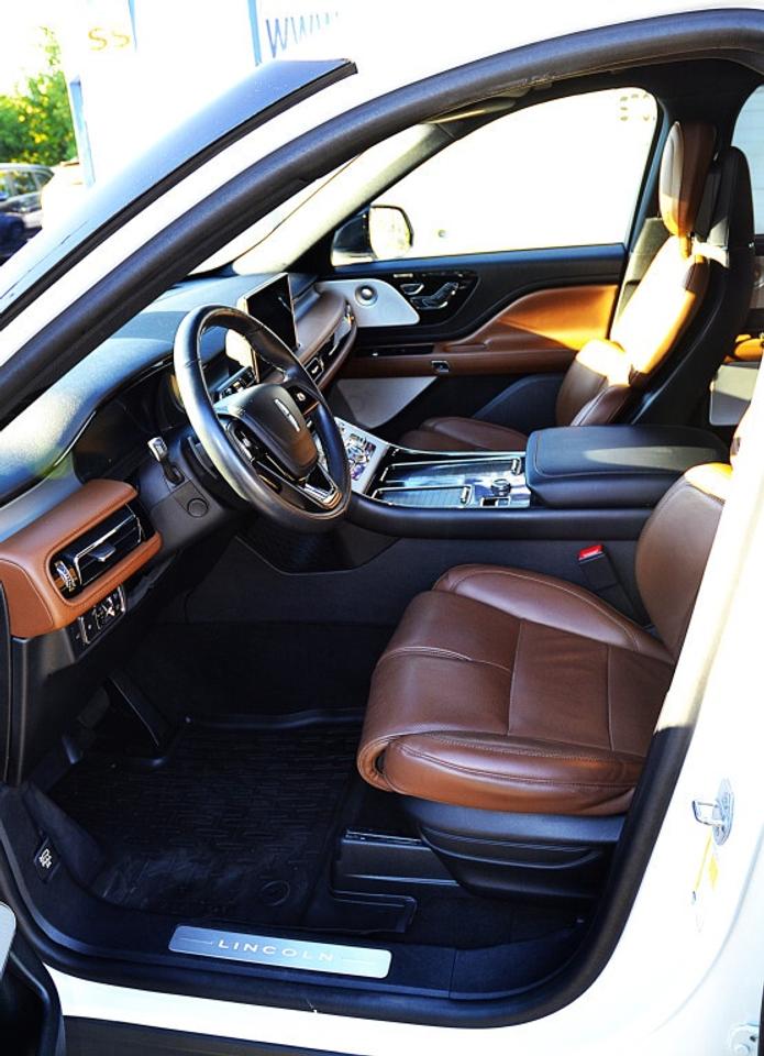 2023 Lincoln Aviator Reserve 4dr All-Wheel Drive Automatic Photo