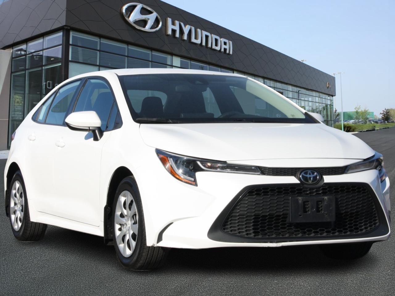 2022 Toyota Corolla LE / Heated Seats / Backup Camera / Bluetooth Photo2