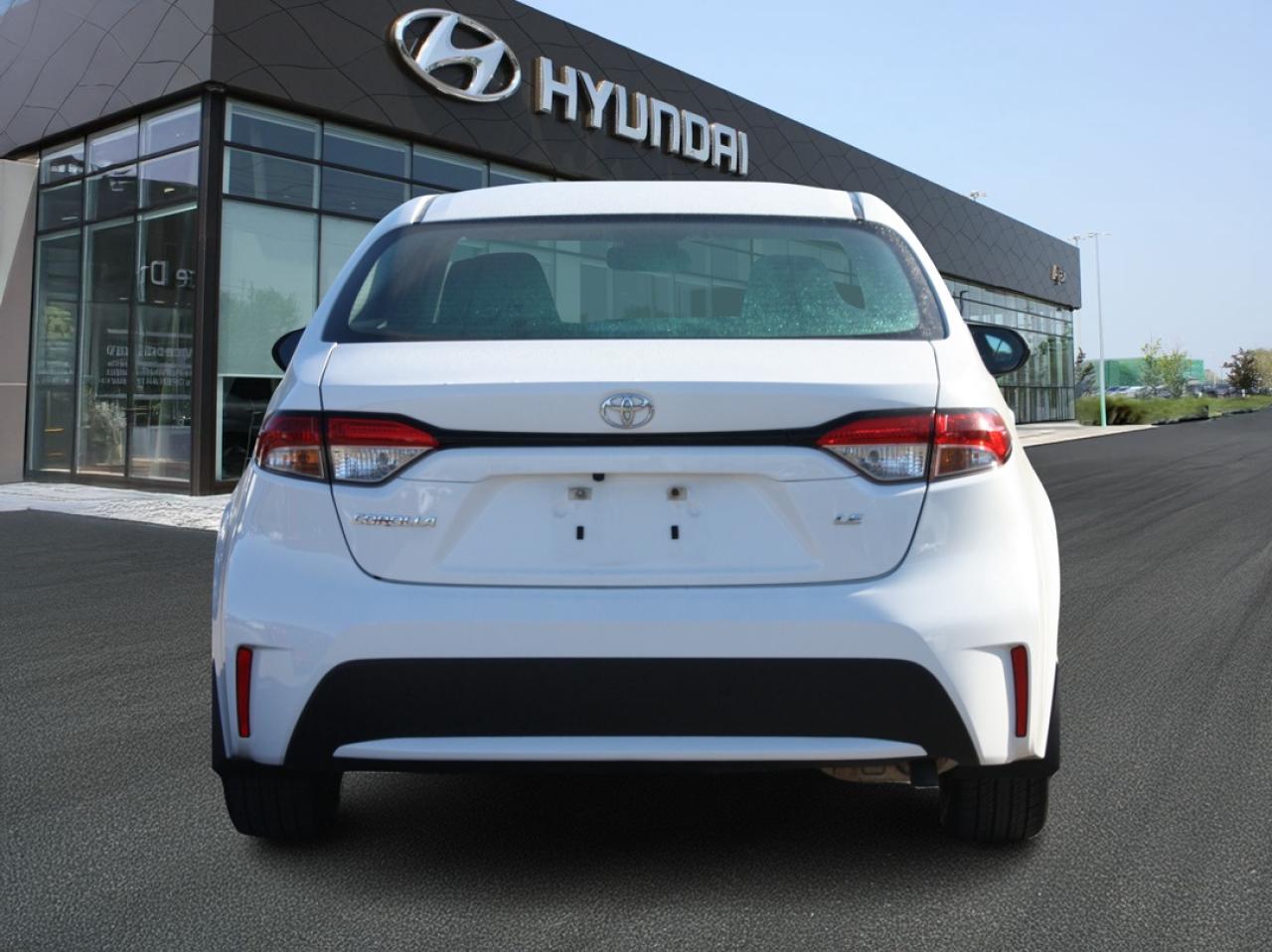 2022 Toyota Corolla LE / Heated Seats / Backup Camera / Bluetooth Photo