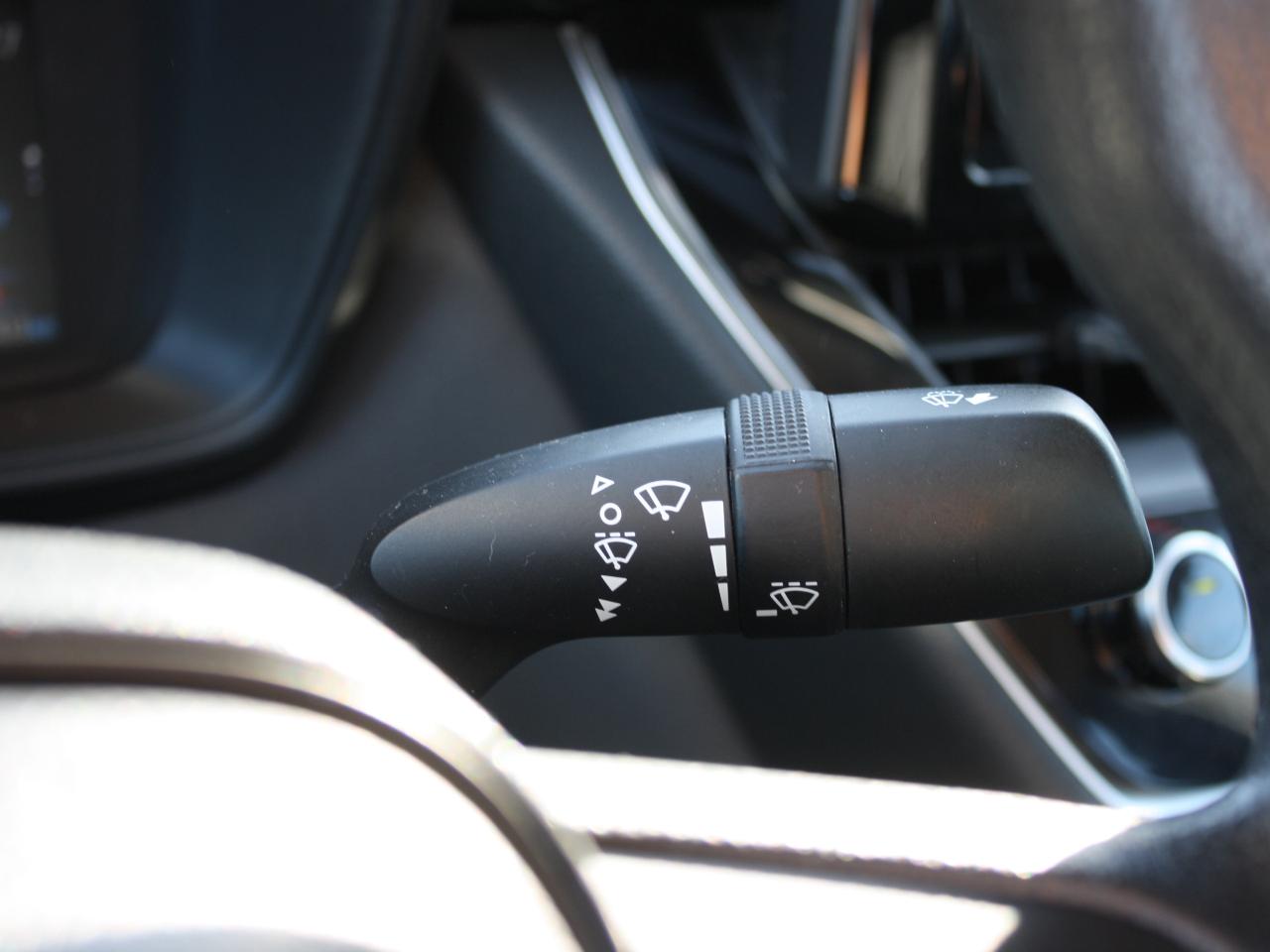 2022 Toyota Corolla LE / Heated Seats / Backup Camera / Bluetooth Photo