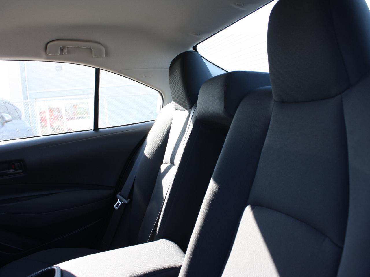 2022 Toyota Corolla LE / Heated Seats / Backup Camera / Bluetooth Photo