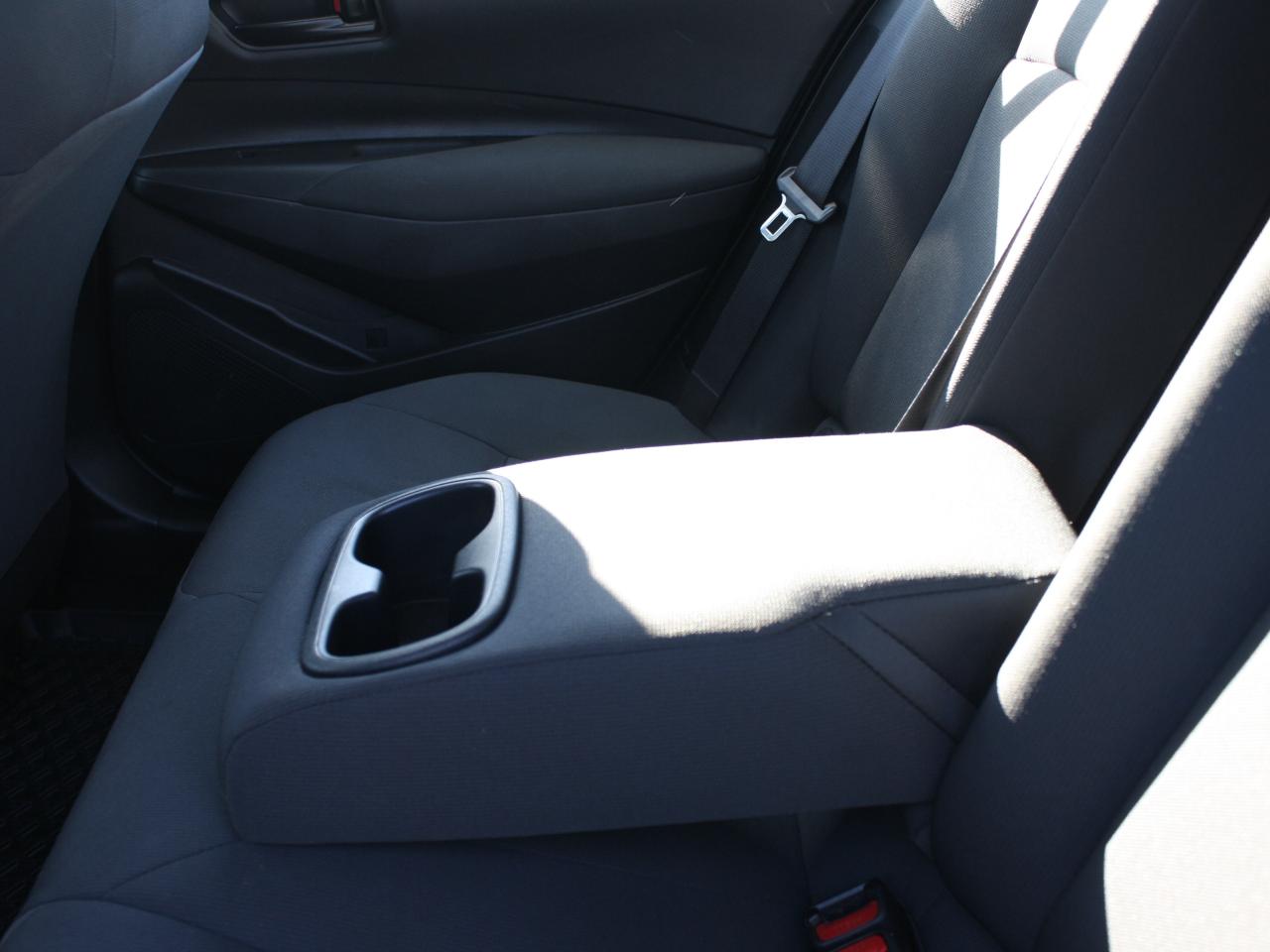 2022 Toyota Corolla LE / Heated Seats / Backup Camera / Bluetooth Photo