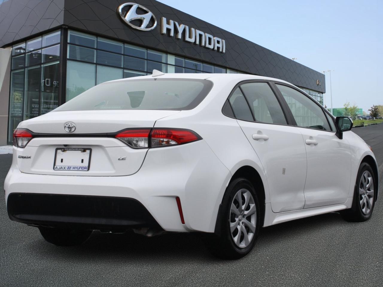 2023 Toyota Corolla LE / Heated Seats / Backup Camera / Bluetooth Photo