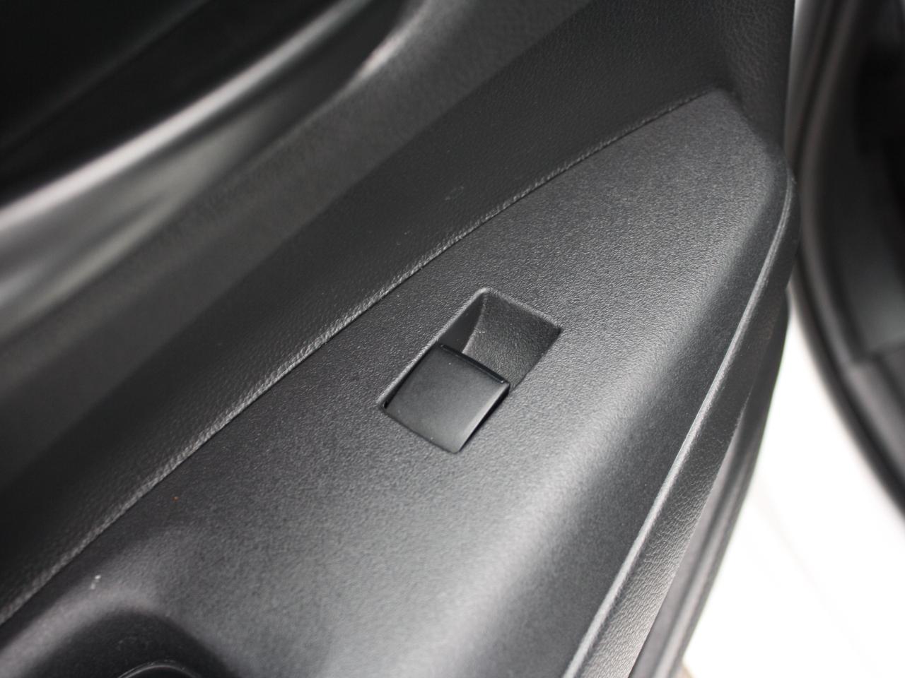 2023 Toyota Corolla LE / Heated Seats / Backup Camera / Bluetooth Photo