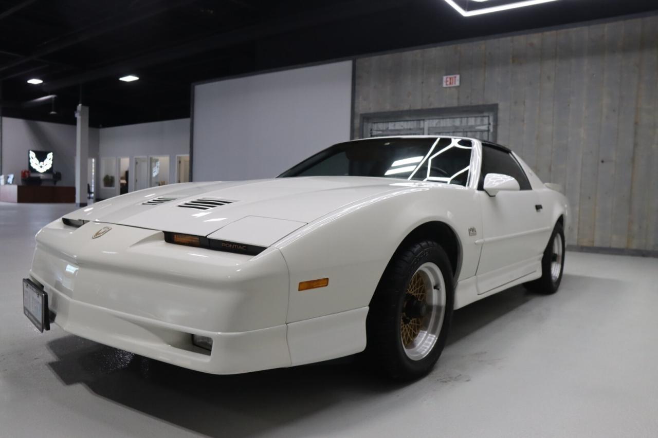 1989 Pontiac Firebird 2dr Coupe Trans Am GTA Photo2