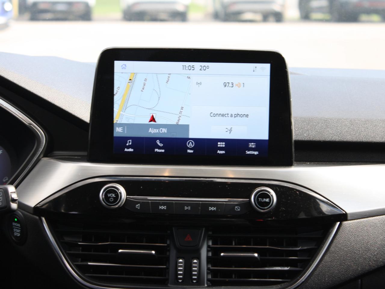 2021 Ford Escape Titanium Hybrid AWD / Leather / Heated Seats / Nav Photo