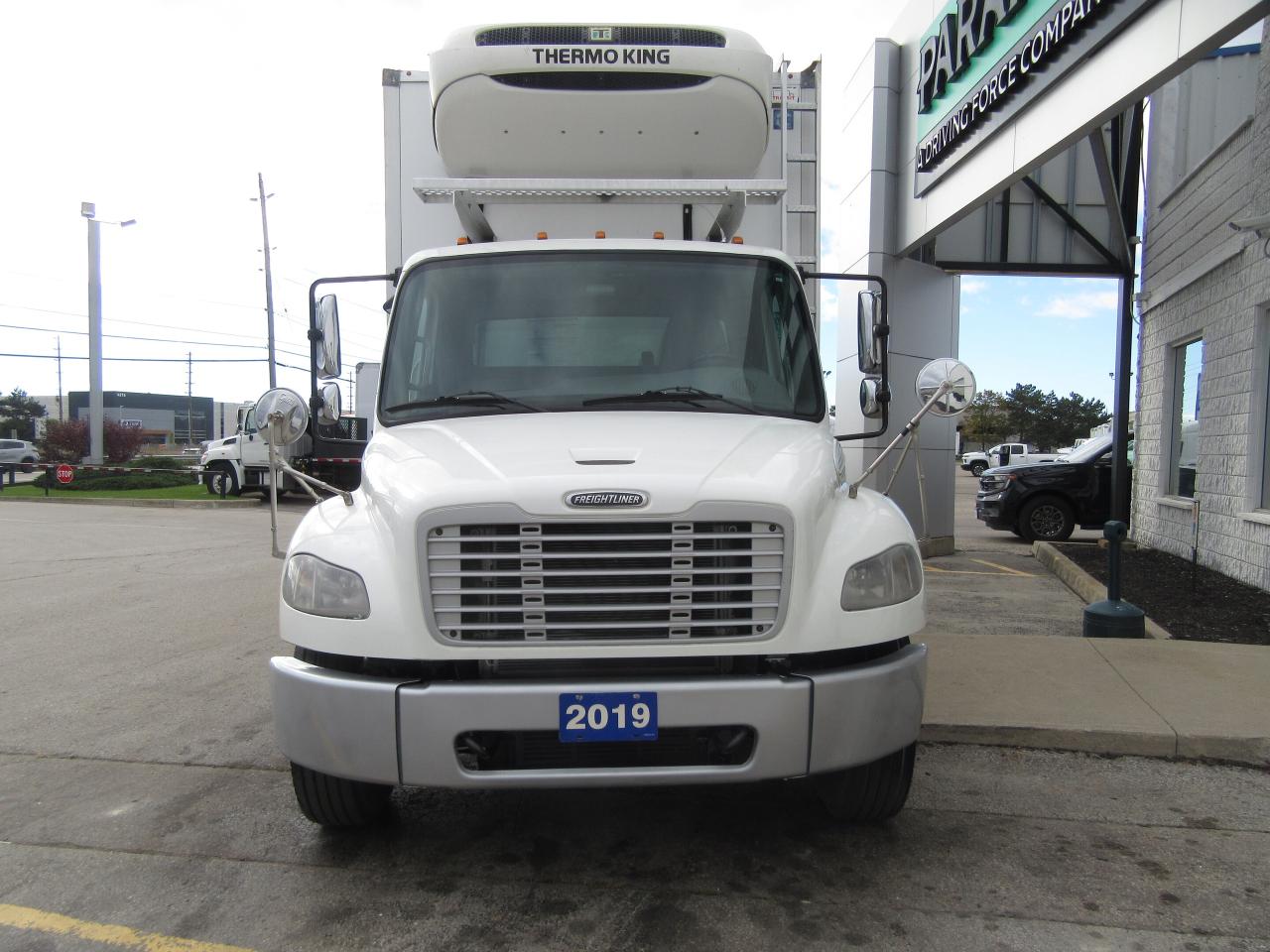 2019 Freightliner M2-106 26FT REEFER BOX THERMO KING T880-R SYSTEM Photo