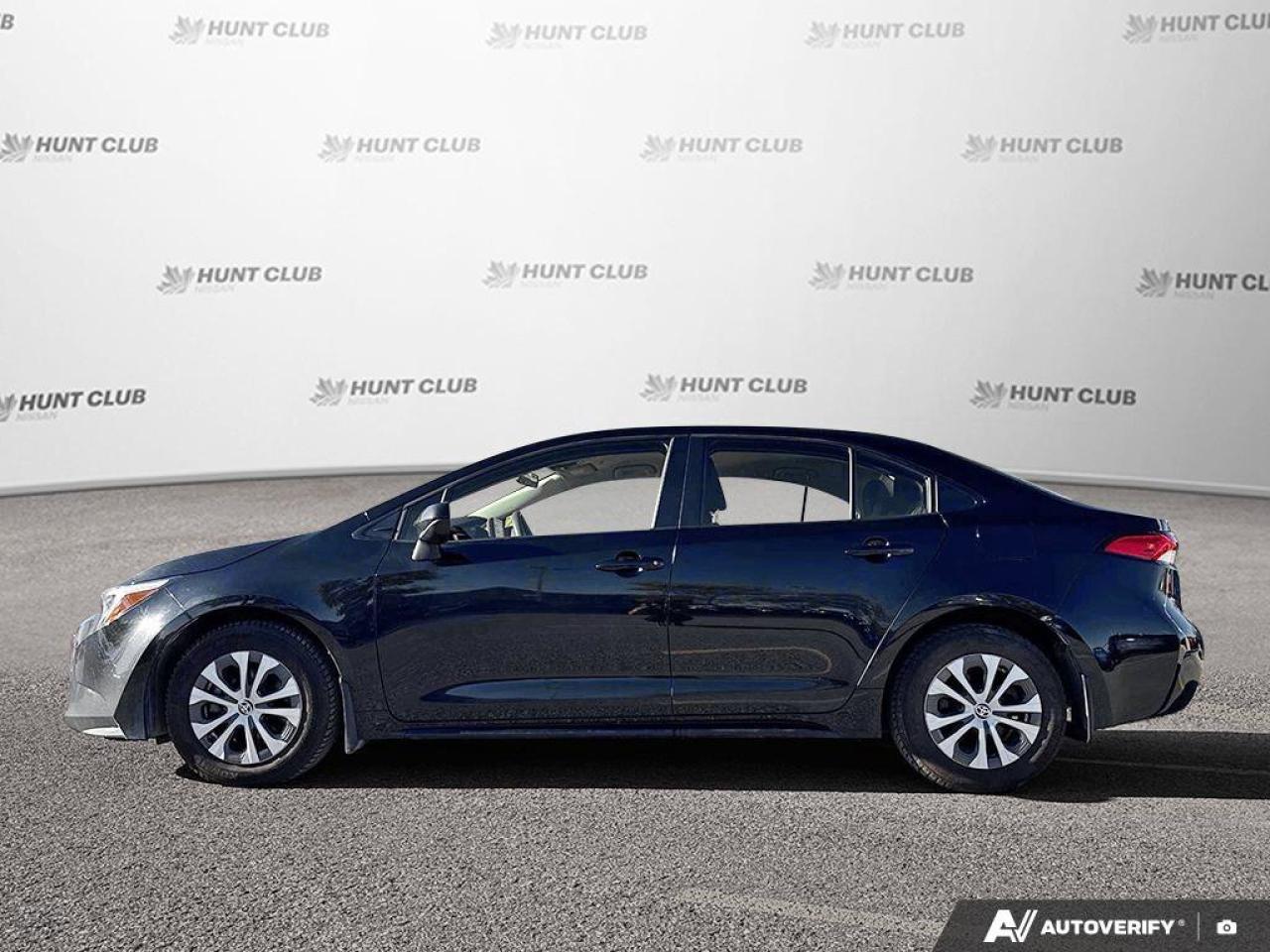 2023 Toyota Corolla Hybrid LE Photo3