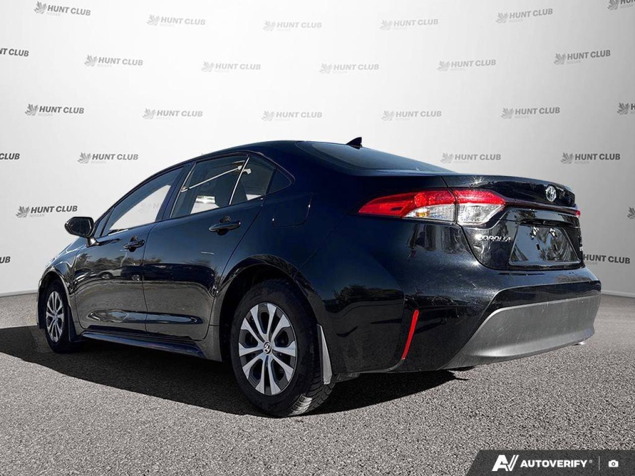 2023 Toyota Corolla Hybrid LE Photo