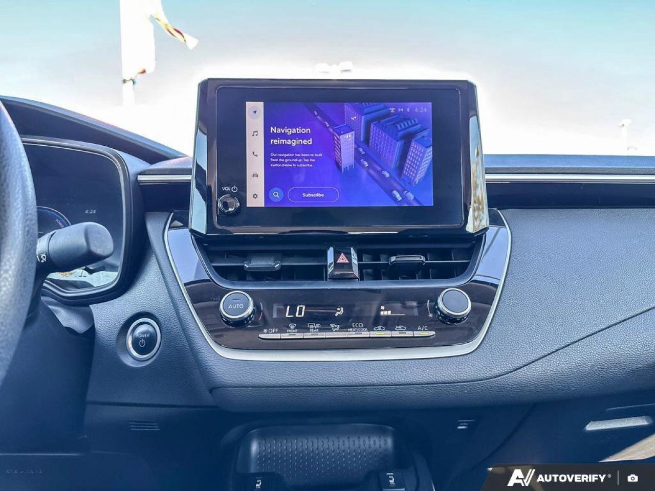 2023 Toyota Corolla Hybrid LE Photo