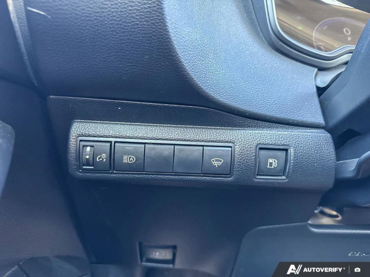 2023 Toyota Corolla Hybrid LE Photo