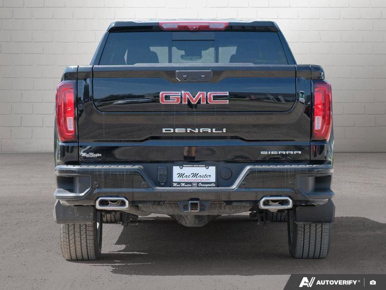2025 GMC Sierra 1500 DenaliDENALI RESERVE, DURAMAX, NAV, ROOF, 1-OWNER! Photo