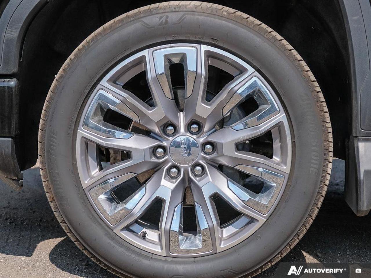 2025 GMC Sierra 1500 DenaliDENALI RESERVE, DURAMAX, NAV, ROOF, 1-OWNER! Photo