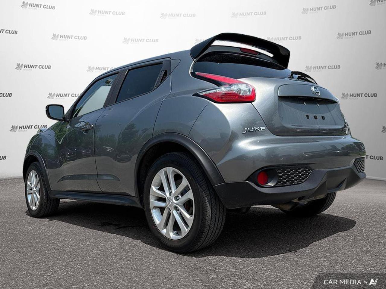 2016 Nissan Juke SV Photo