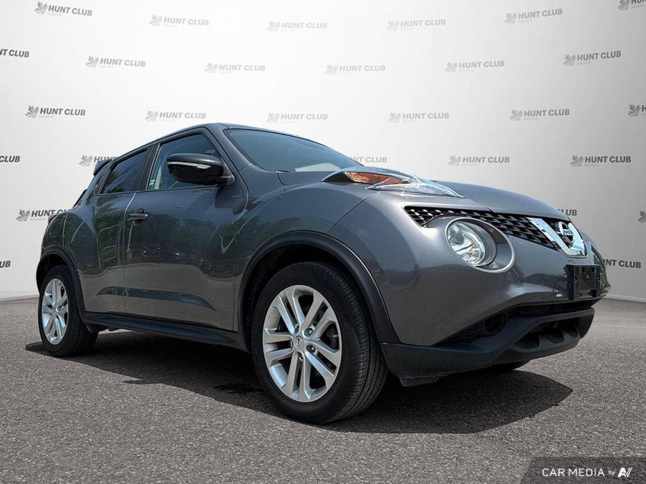2016 Nissan Juke SV Photo