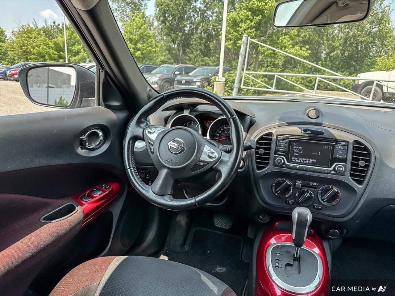 2016 Nissan Juke SV Photo