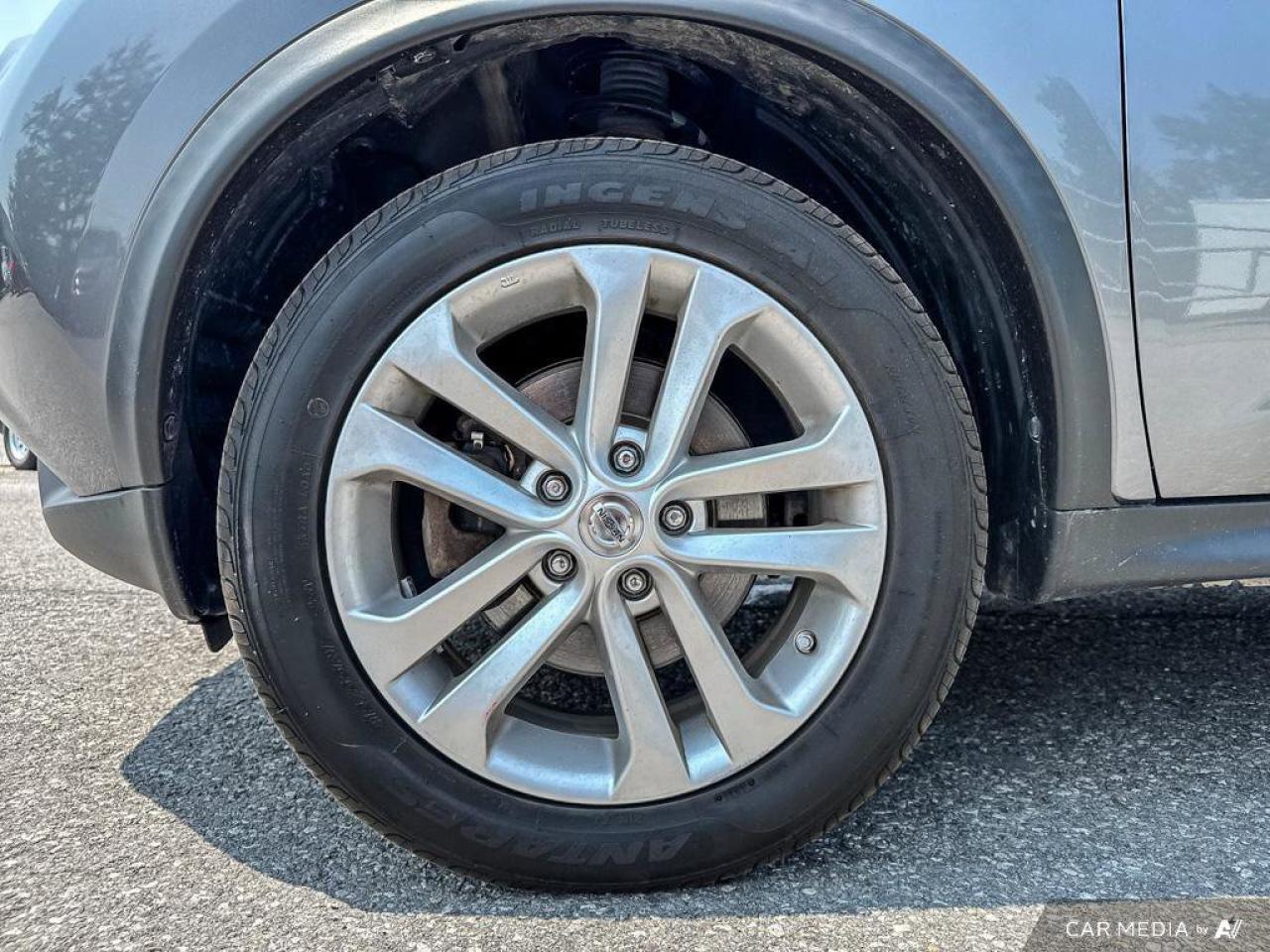 2016 Nissan Juke SV Photo