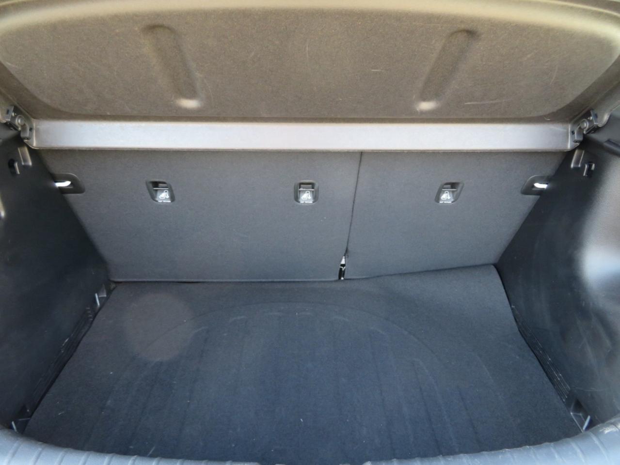 2020 Kia Rio 5-door LX Photo