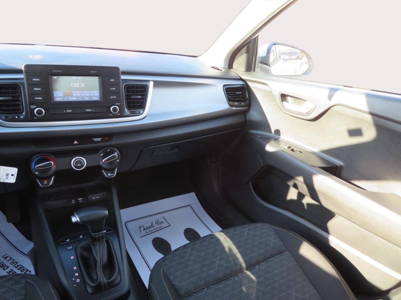 2020 Kia Rio 5-door LX Photo