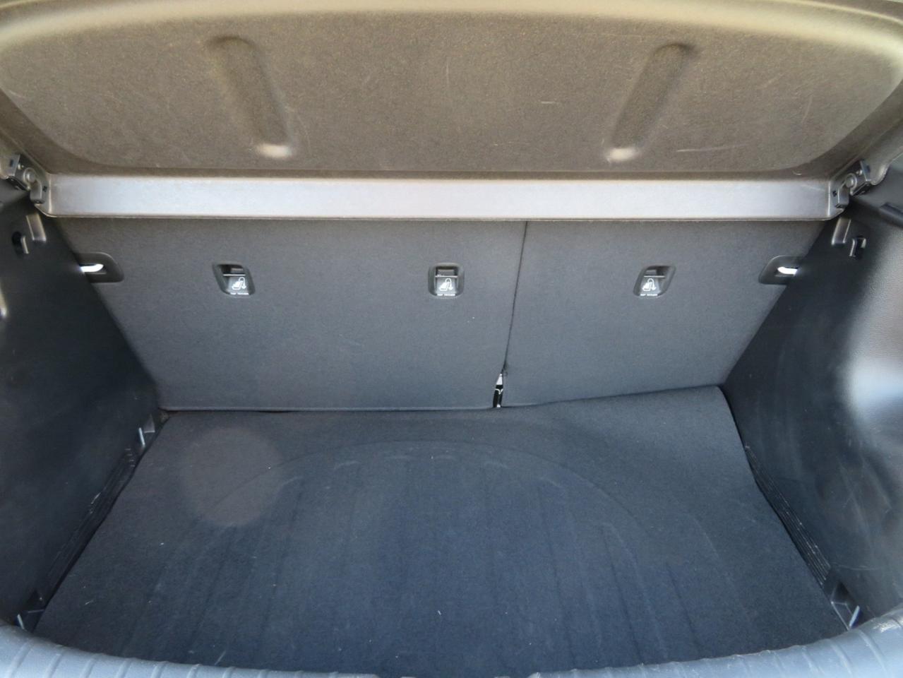 2020 Kia Rio 5-door LX Photo