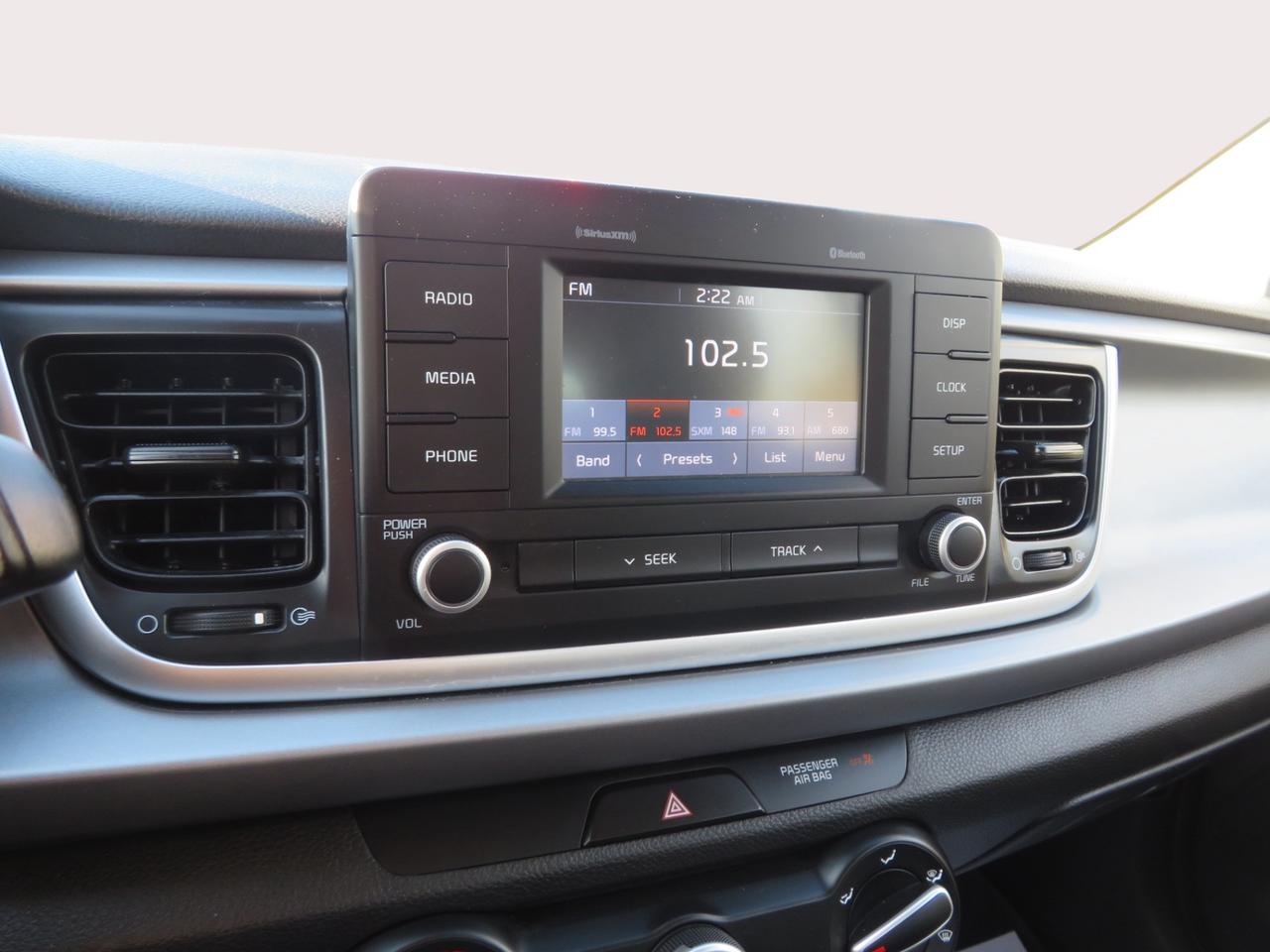 2020 Kia Rio 5-door LX Photo