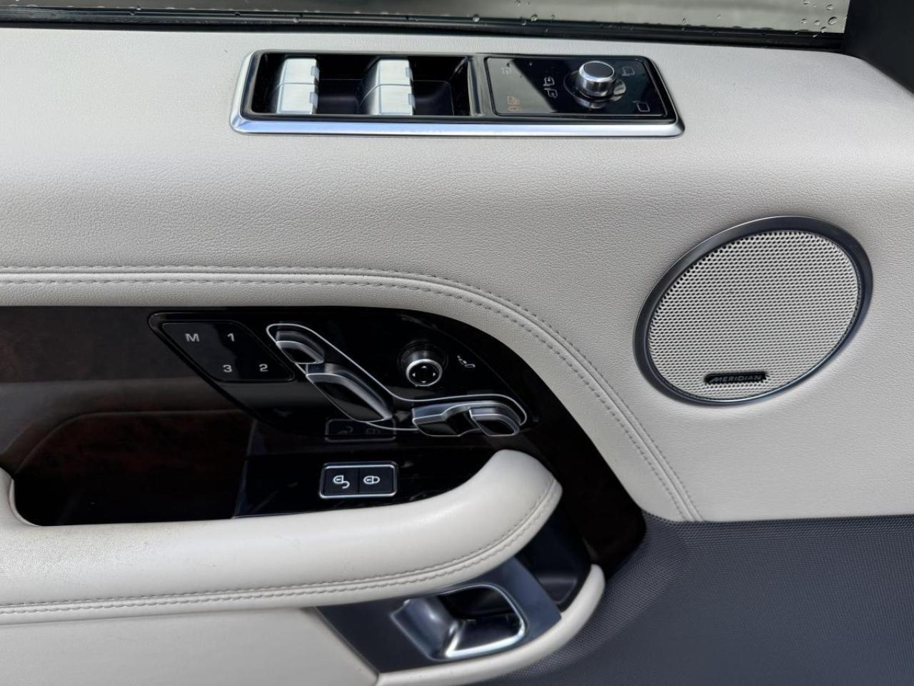 2020 Land Rover Range Rover HSE Photo