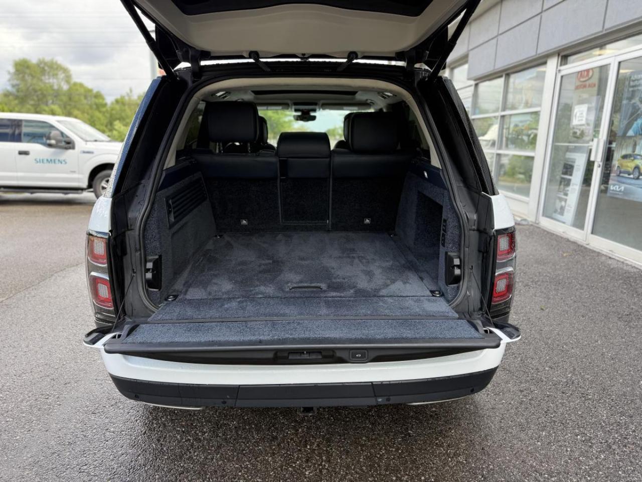 2020 Land Rover Range Rover HSE Photo