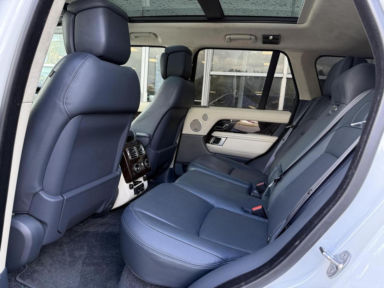 2020 Land Rover Range Rover HSE Photo