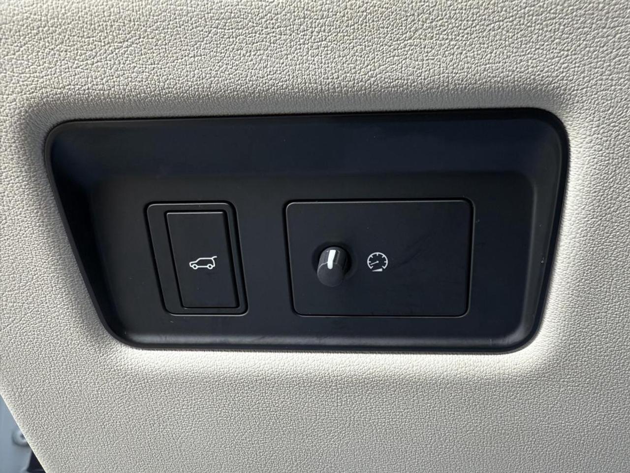 2020 Land Rover Range Rover HSE Photo