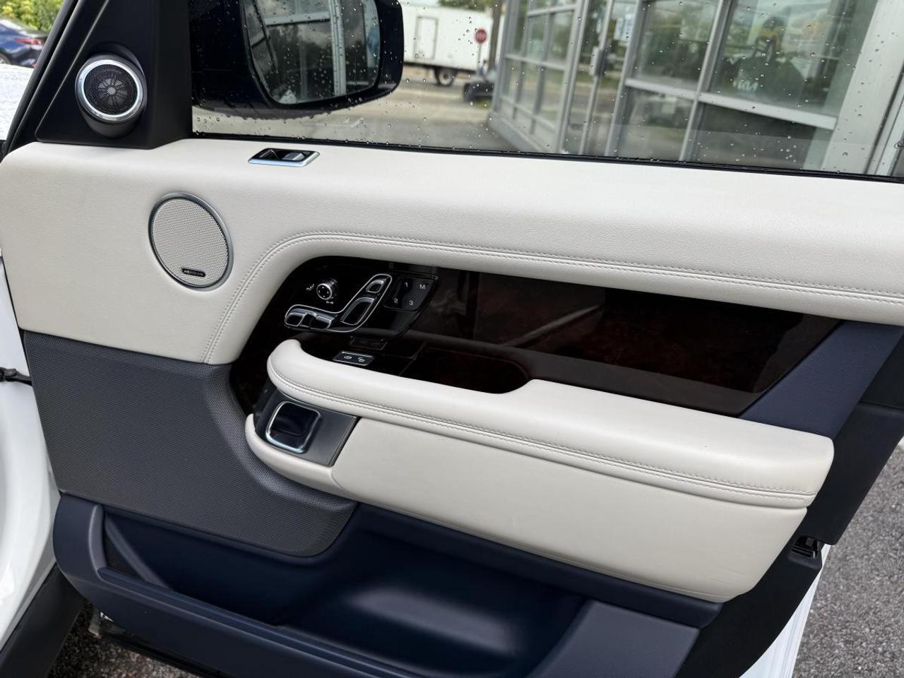 2020 Land Rover Range Rover HSE Photo