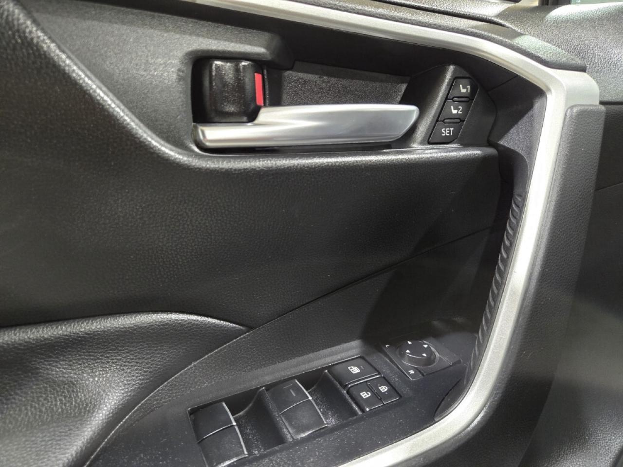 2020 Toyota RAV4 XLE 4dr All-wheel Drive Automatic Photo