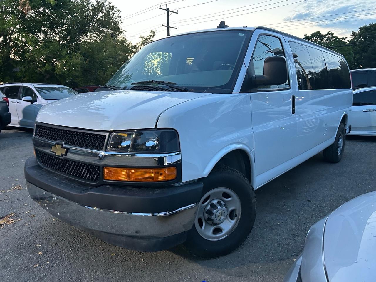 2022 Chevrolet Express Passenger RWD 3500 155 LS Photo