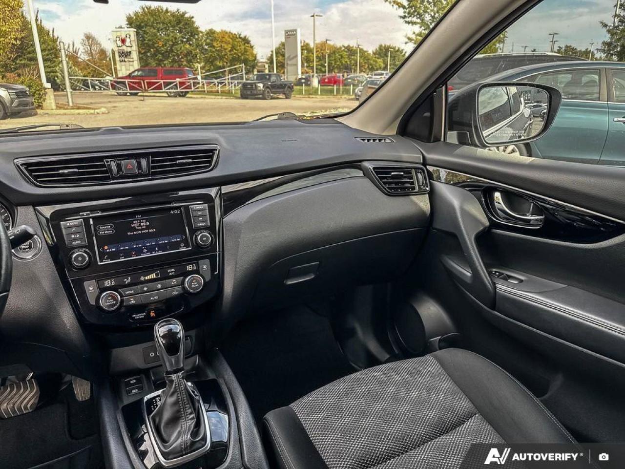 2022 Nissan Qashqai SV Photo