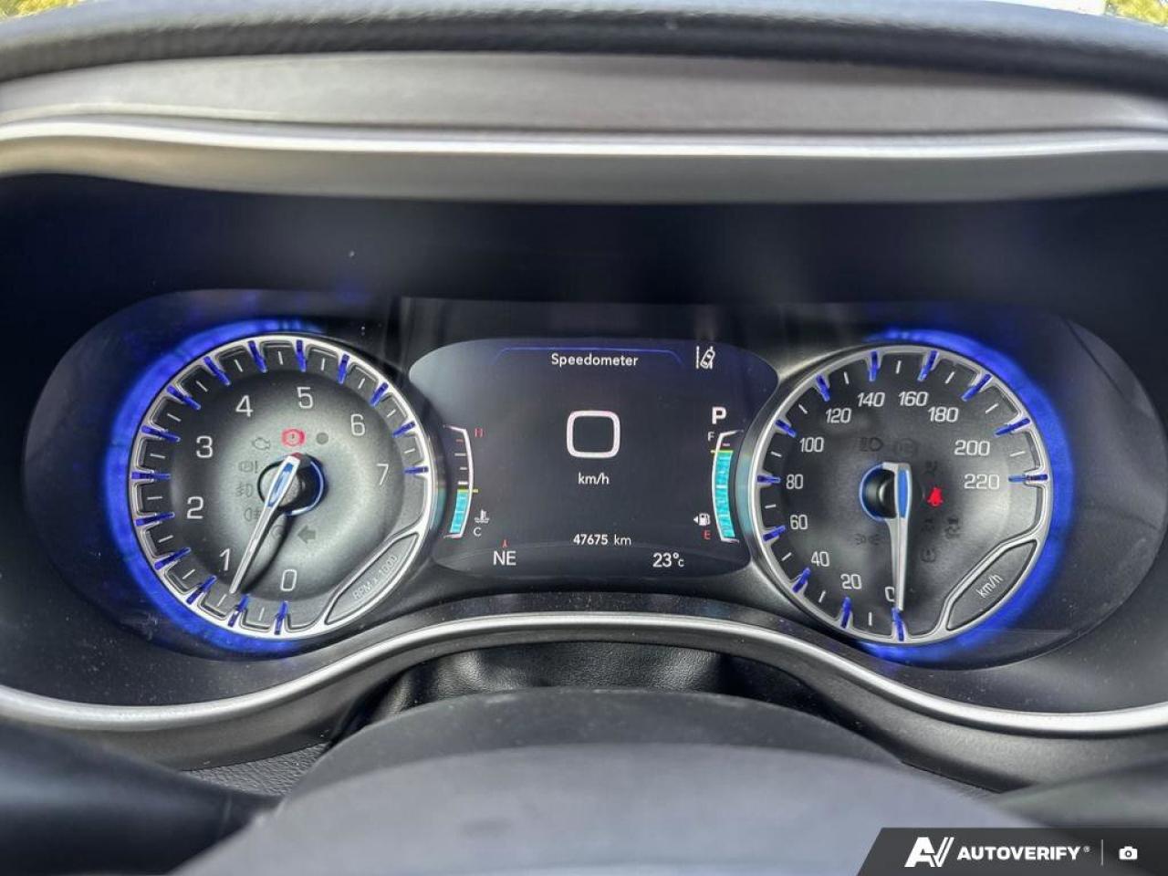 2024 Chrysler Pacifica Touring-L Photo