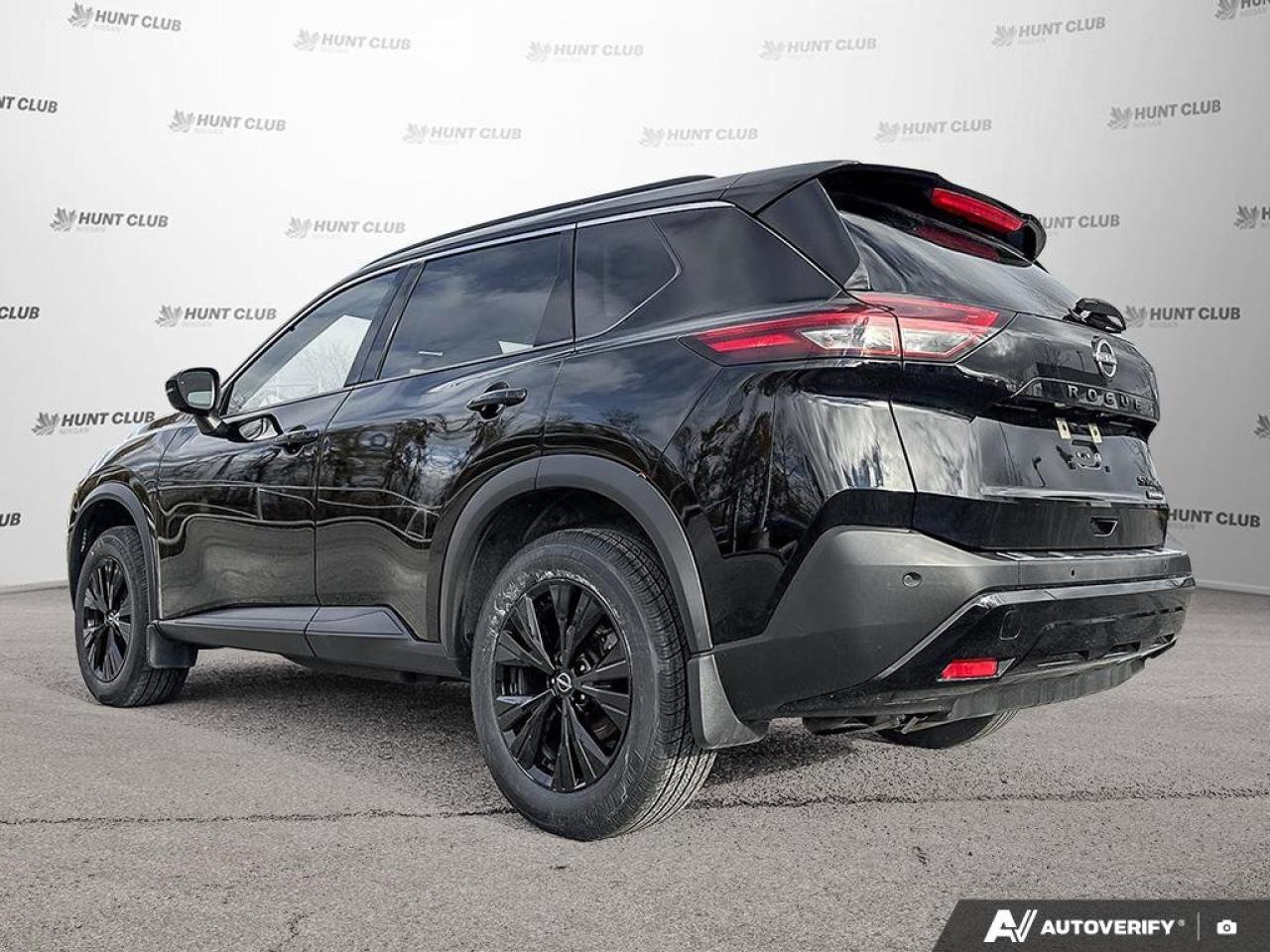 2023 Nissan Rogue SV Photo3