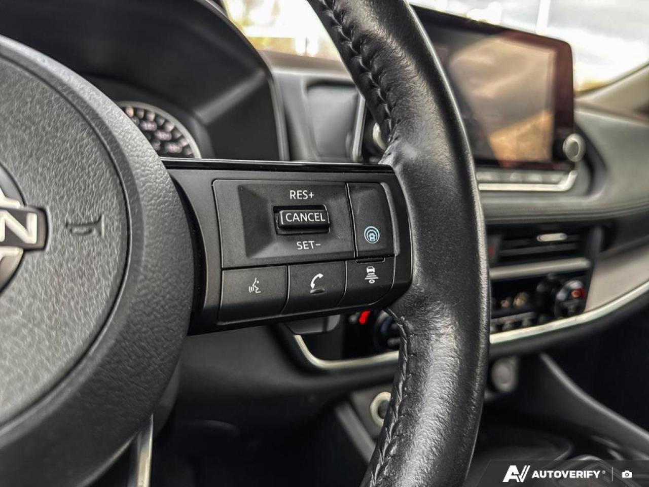 2023 Nissan Rogue Sv Midnight Photo