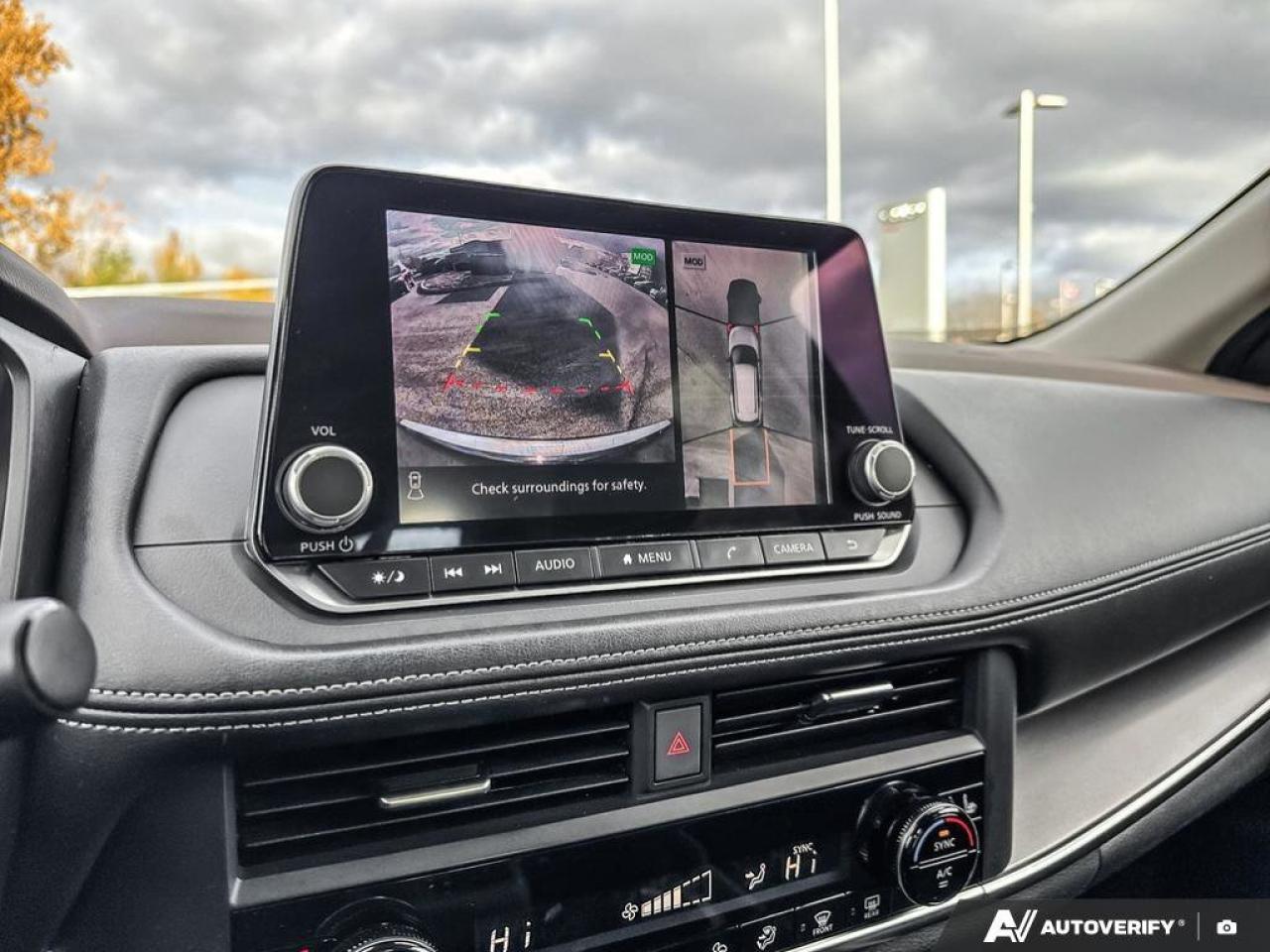 2023 Nissan Rogue Sv Midnight Photo