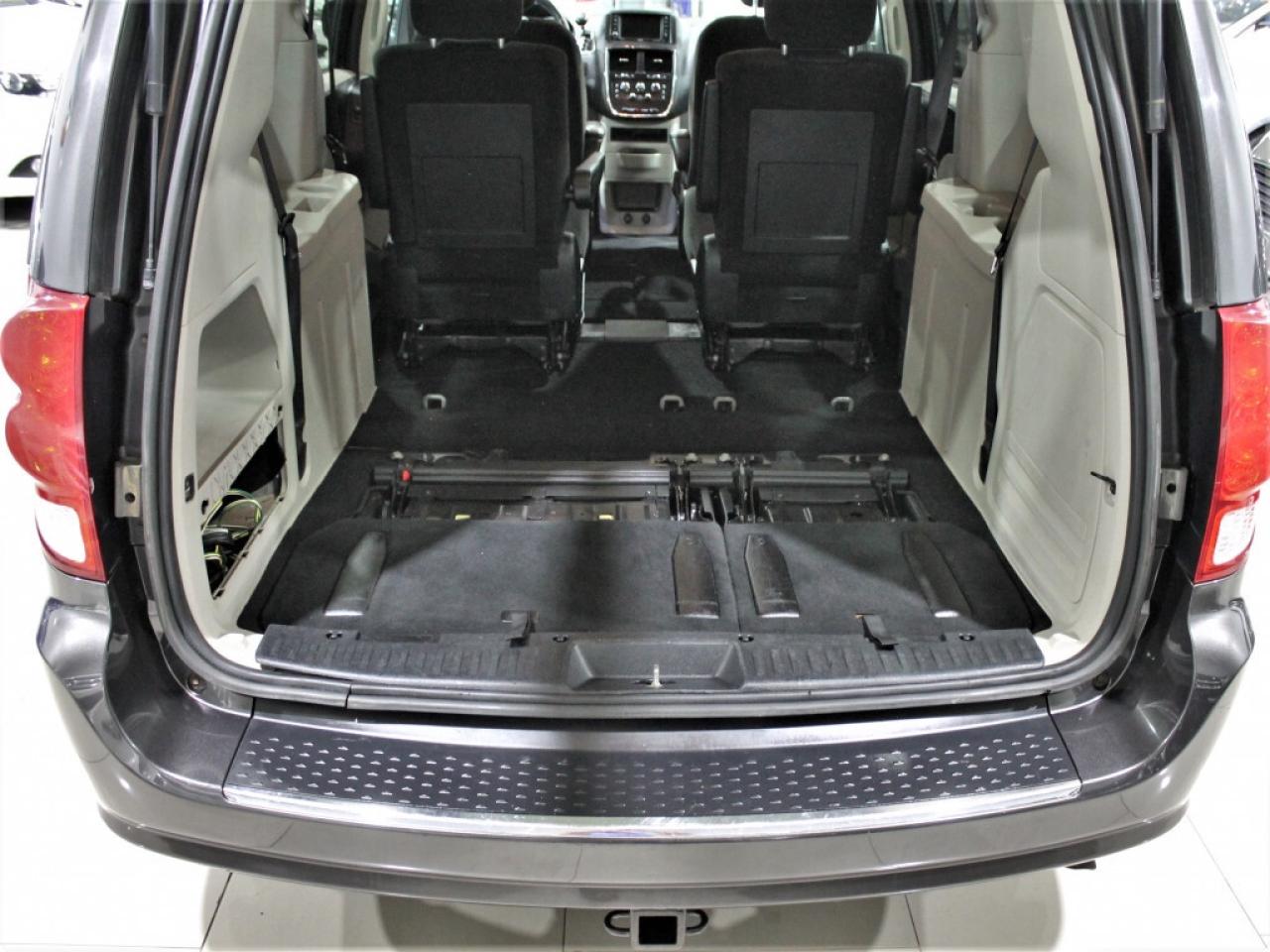 2017 Dodge Grand Caravan SXT Plus Stow N Go  Backup Camera Rear Climate Con Photo