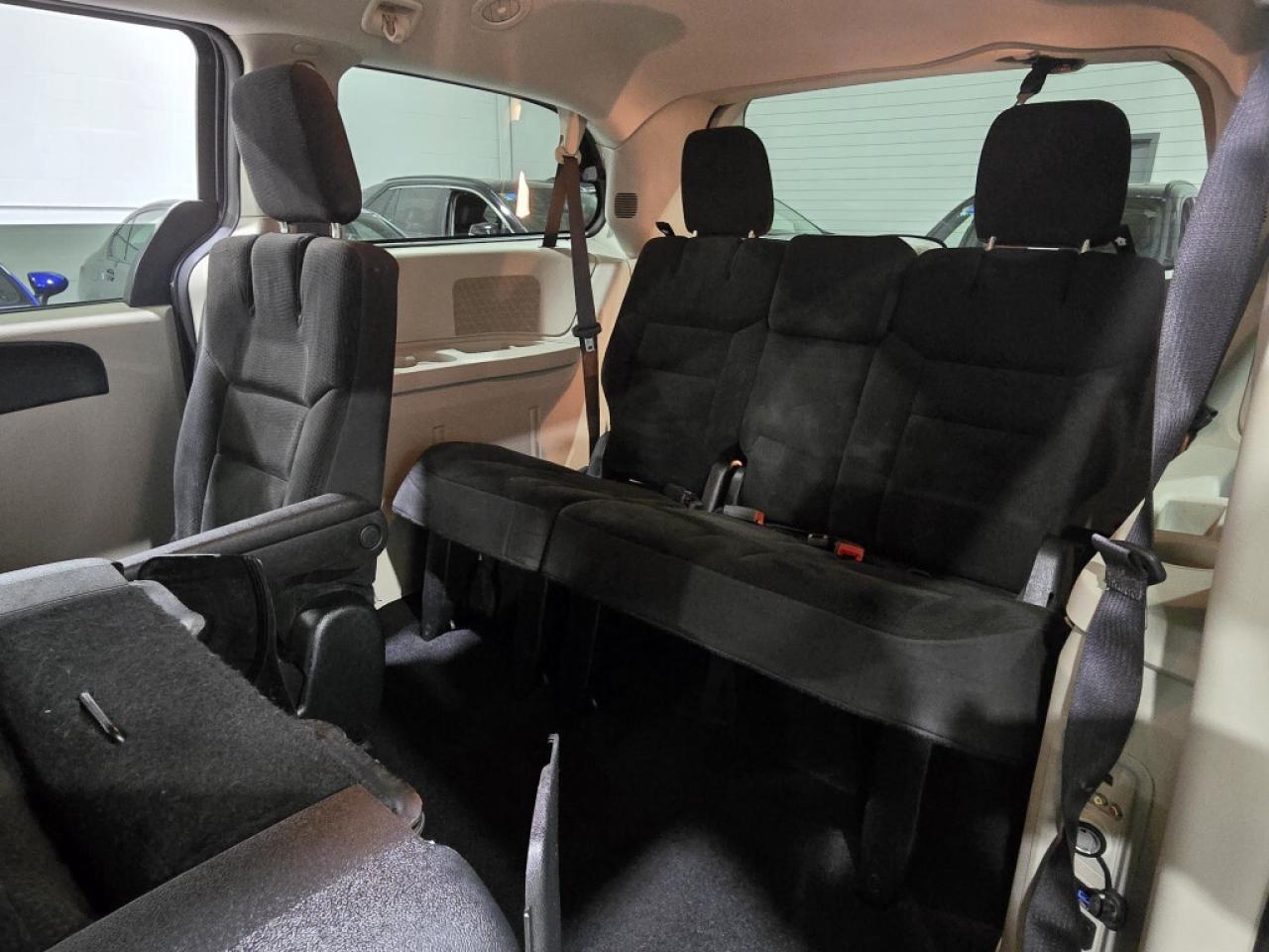 2017 Dodge Grand Caravan SXT Plus Stow N Go  Backup Camera Rear Climate Con Photo