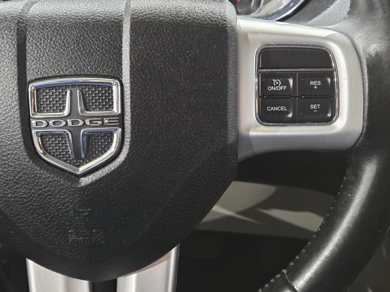 2017 Dodge Grand Caravan SXT Plus Stow N Go  Backup Camera Rear Climate Con Photo