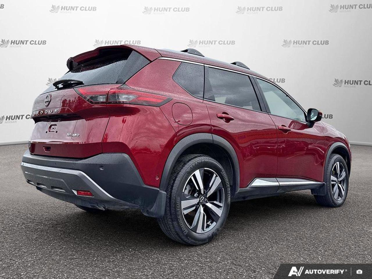 2023 Nissan Rogue SL Photo