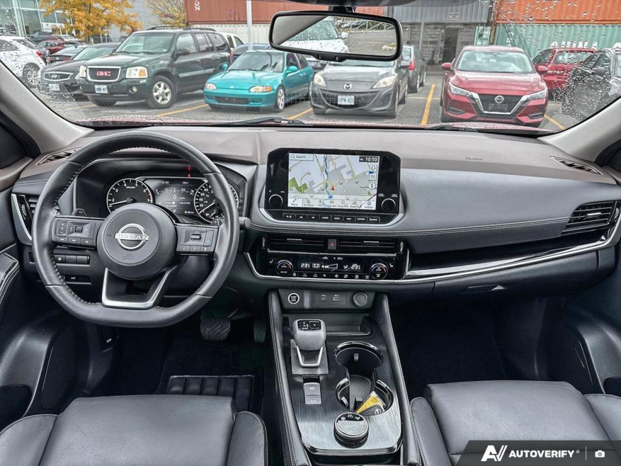 2023 Nissan Rogue SL Photo