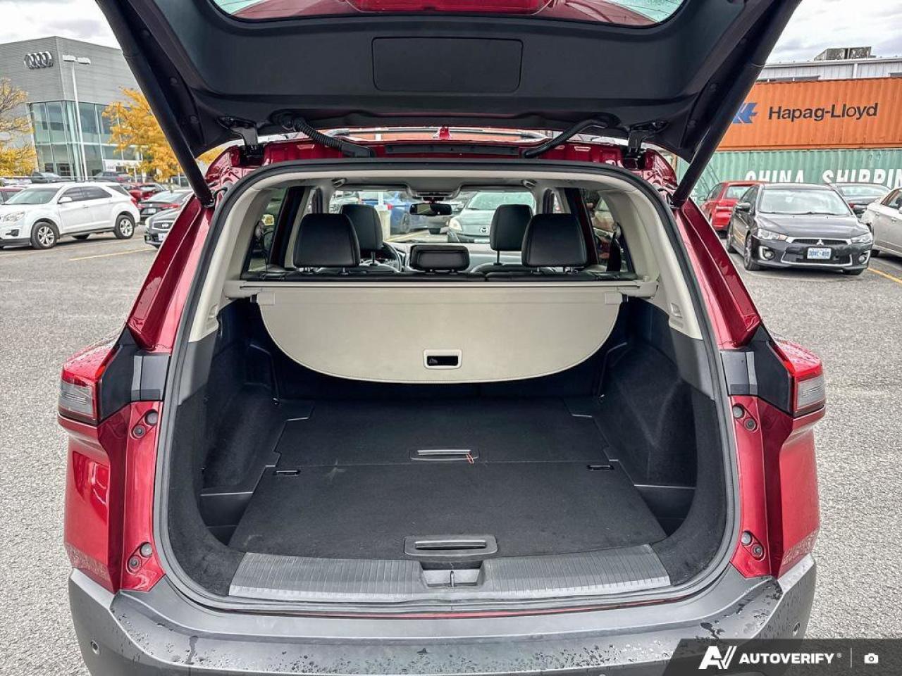 2023 Nissan Rogue SL Photo