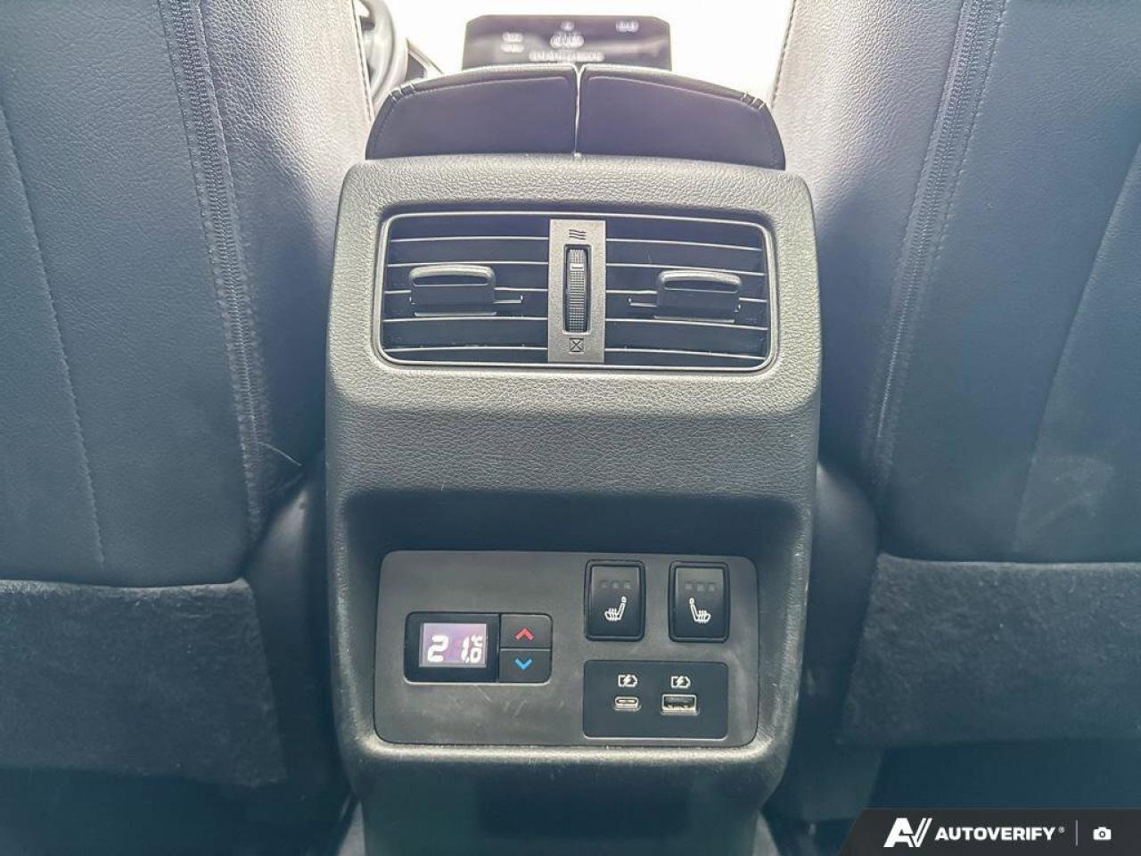 2023 Nissan Rogue SL Photo