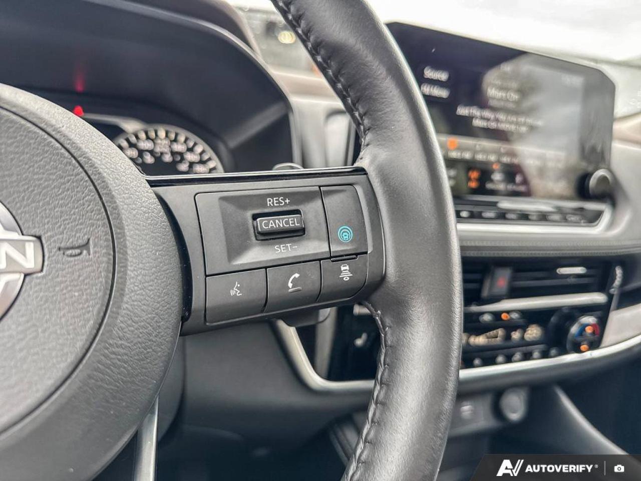 2023 Nissan Rogue SL Photo