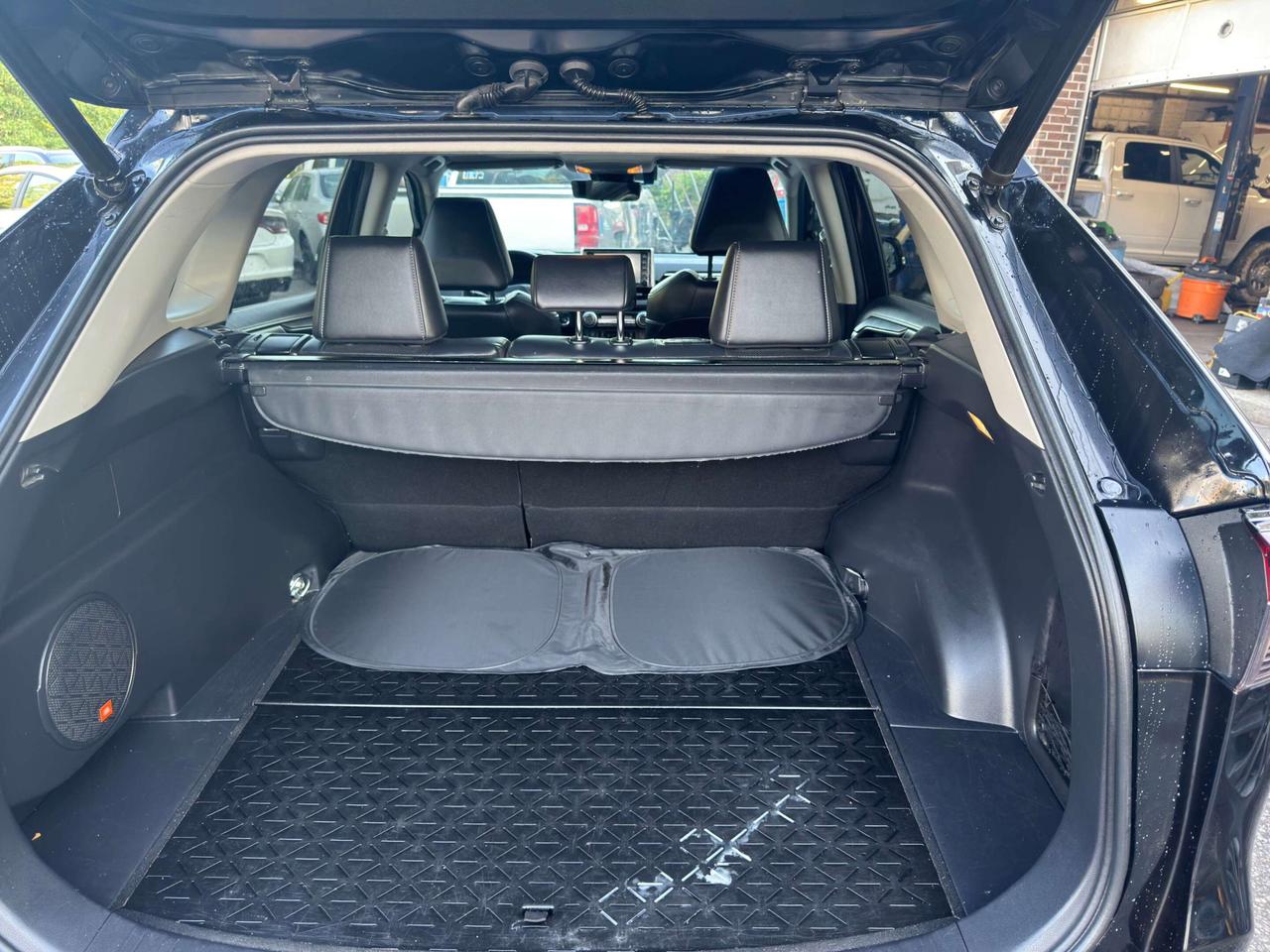2020 Toyota RAV4 LIMITED AWD Photo
