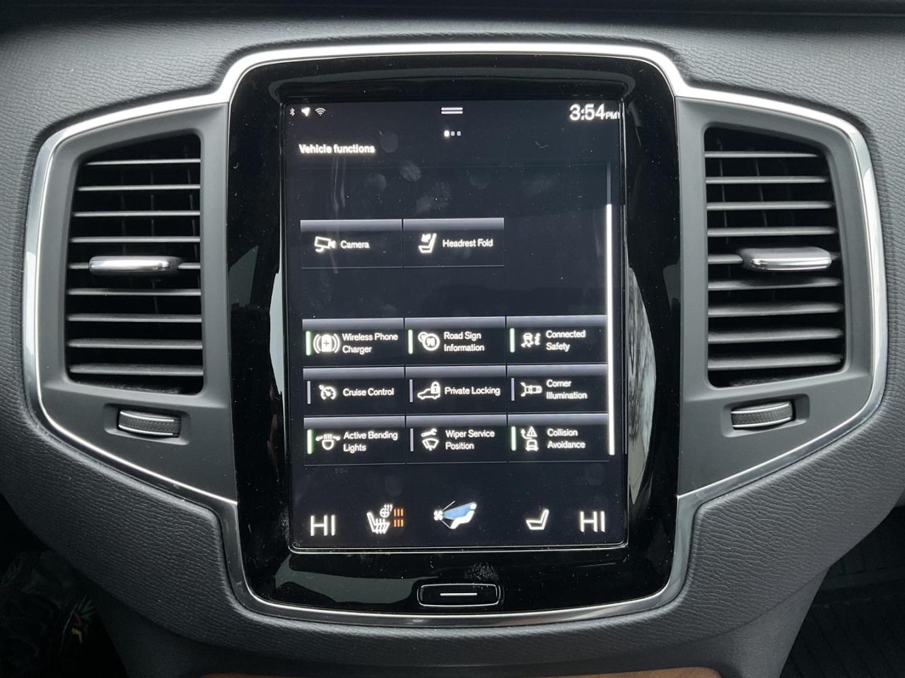 2021 Volvo XC90 T6 Momentum AWD - LTHR! NAV! BACK-UP CAM! BSM! 7 P Photo