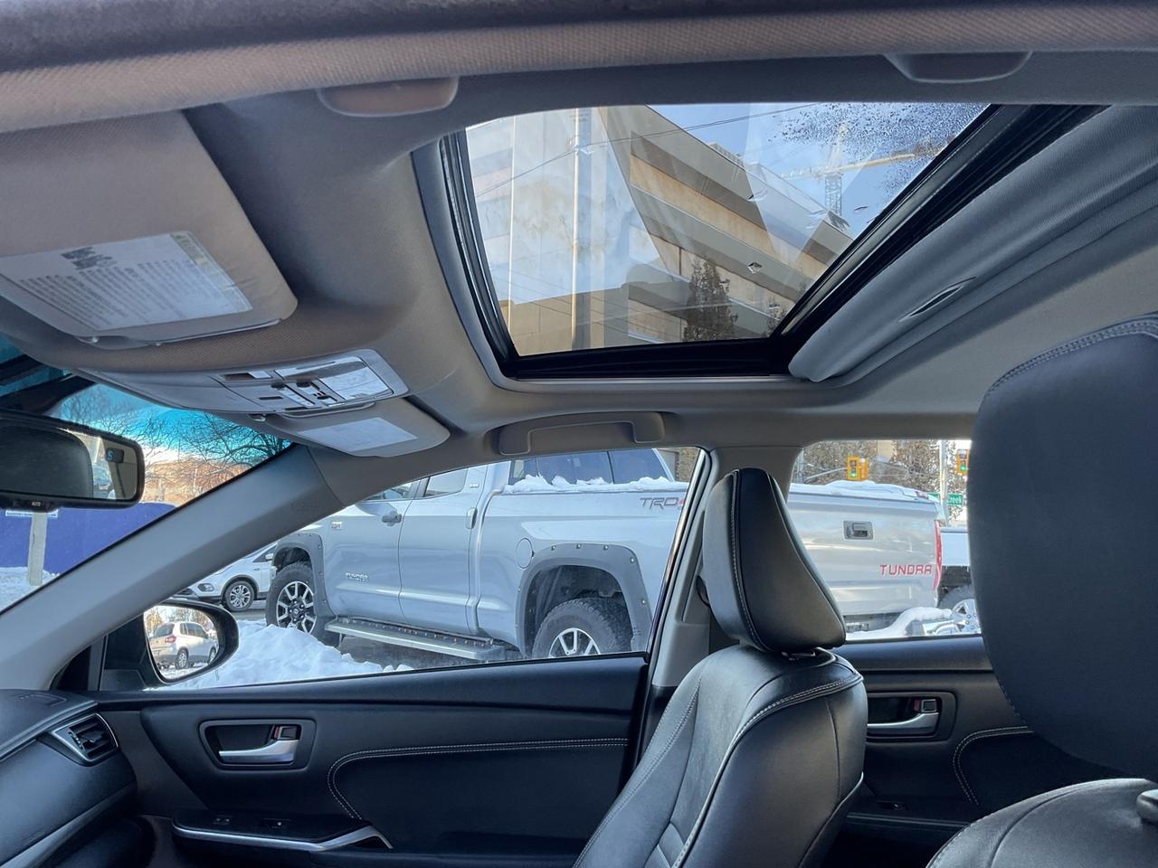 2015 Toyota Camry Hybrid XLE - LTHR! NAV! BACK-UP CAM! BSM! SUNROOF! Photo